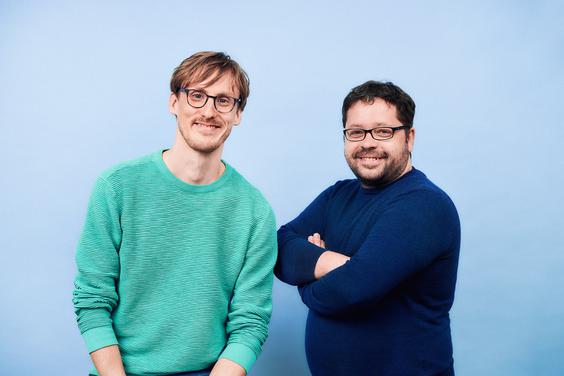Moritz Wasserek, Geschftsfhrer IROIN (links) und Bjrn Wenzel, Grnder und Geschftsfhrer Lucky Shareman (Bild: Lucky Shareman)