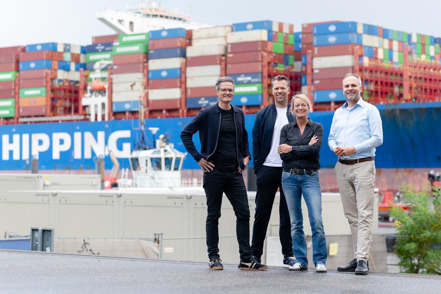 Führungsquartett bei Front Row (Sabine Jünger, Daniel Andrlik, Benjamin Weyrich und Niall Donohoe) (Bild: Front Row)