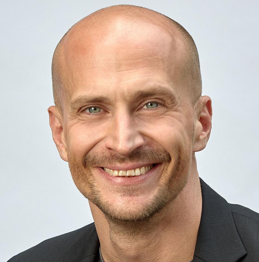 iBusiness-Analyst Sebastian Halm
