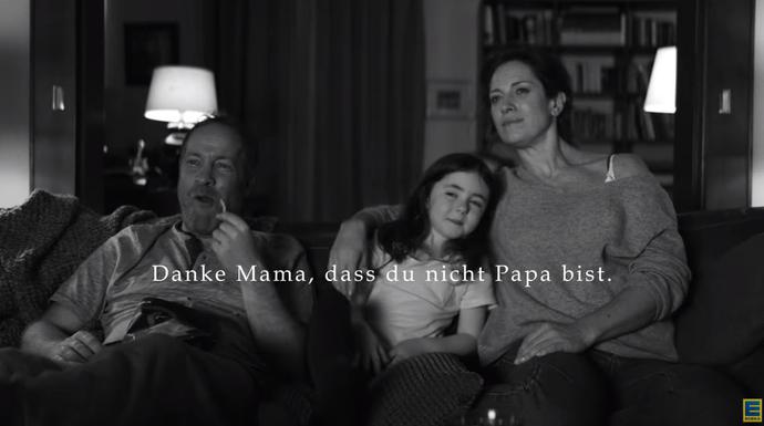 Diese Dankesbotschaft von Edeka sorgt fr viel Kritik. (Bild: Edeka / Youtube-Screenshot)