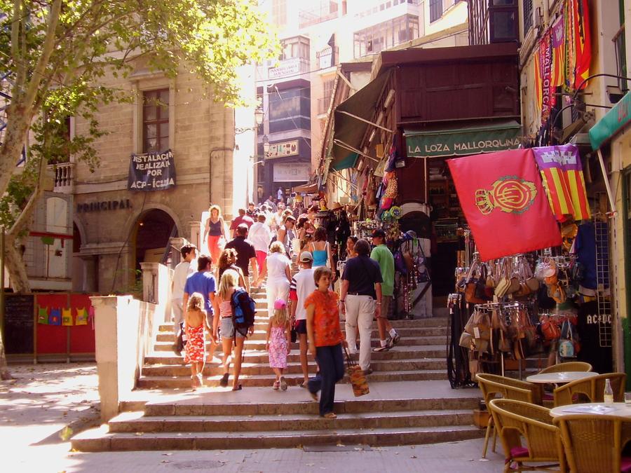 Bummeln ja, aber wenn der Alltag ruft, wollen die BundesbürgerInnen ihre Einkäufe lieber online erledigen (Bild: SXC.hu/Caroline Hoos)