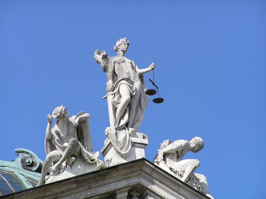 Justitia hat sich gegen Meta entschieden. (Bild: Waugsberg)