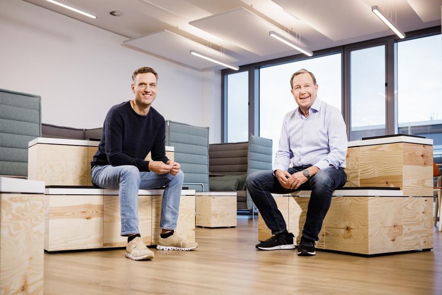 Ralf Kleber (rechts) übergibt den Chefposten an Rocco Bräuniger
