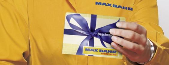 Max Bahr stellt die Einkaufsgutscheine auf Kartenformat um (Bild: Max Bahr)